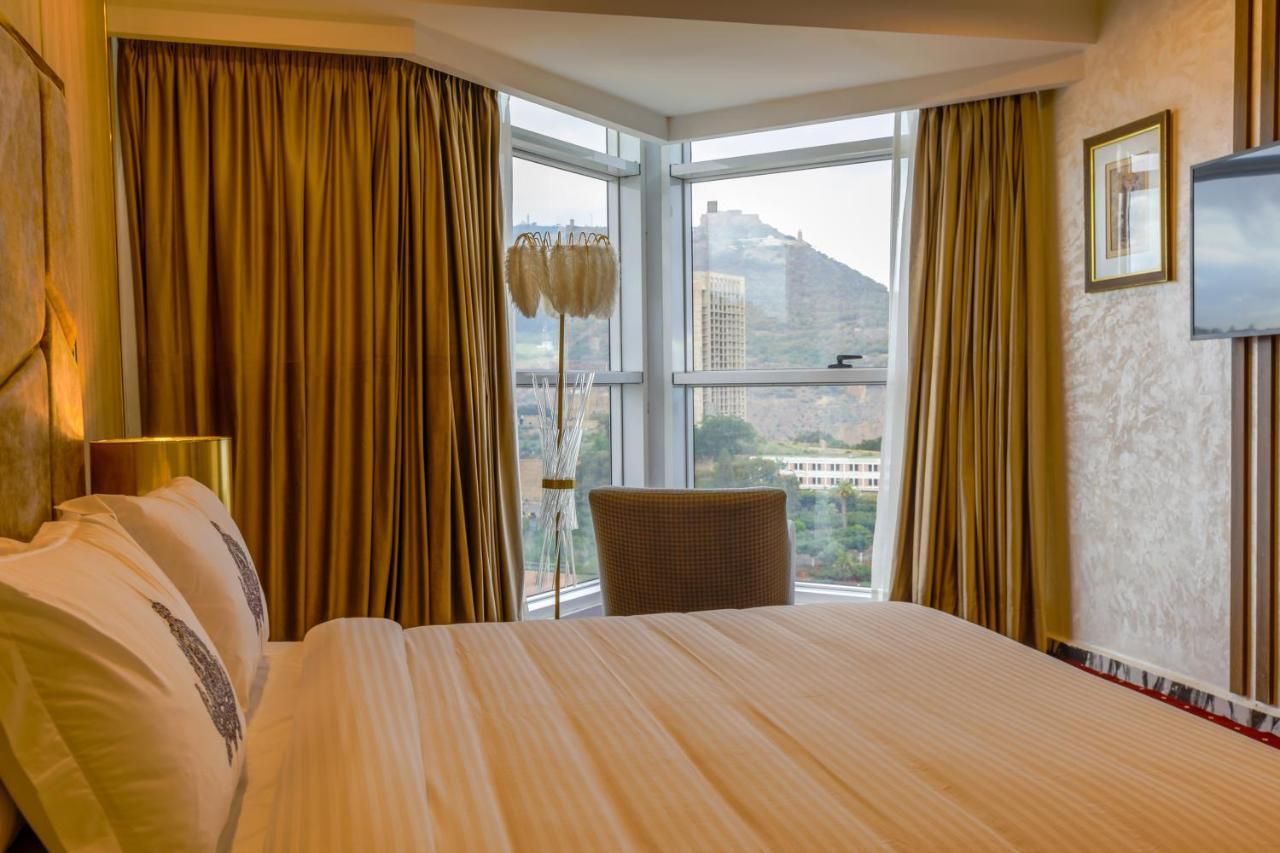 Melissa Hotel Oran Bagian luar foto