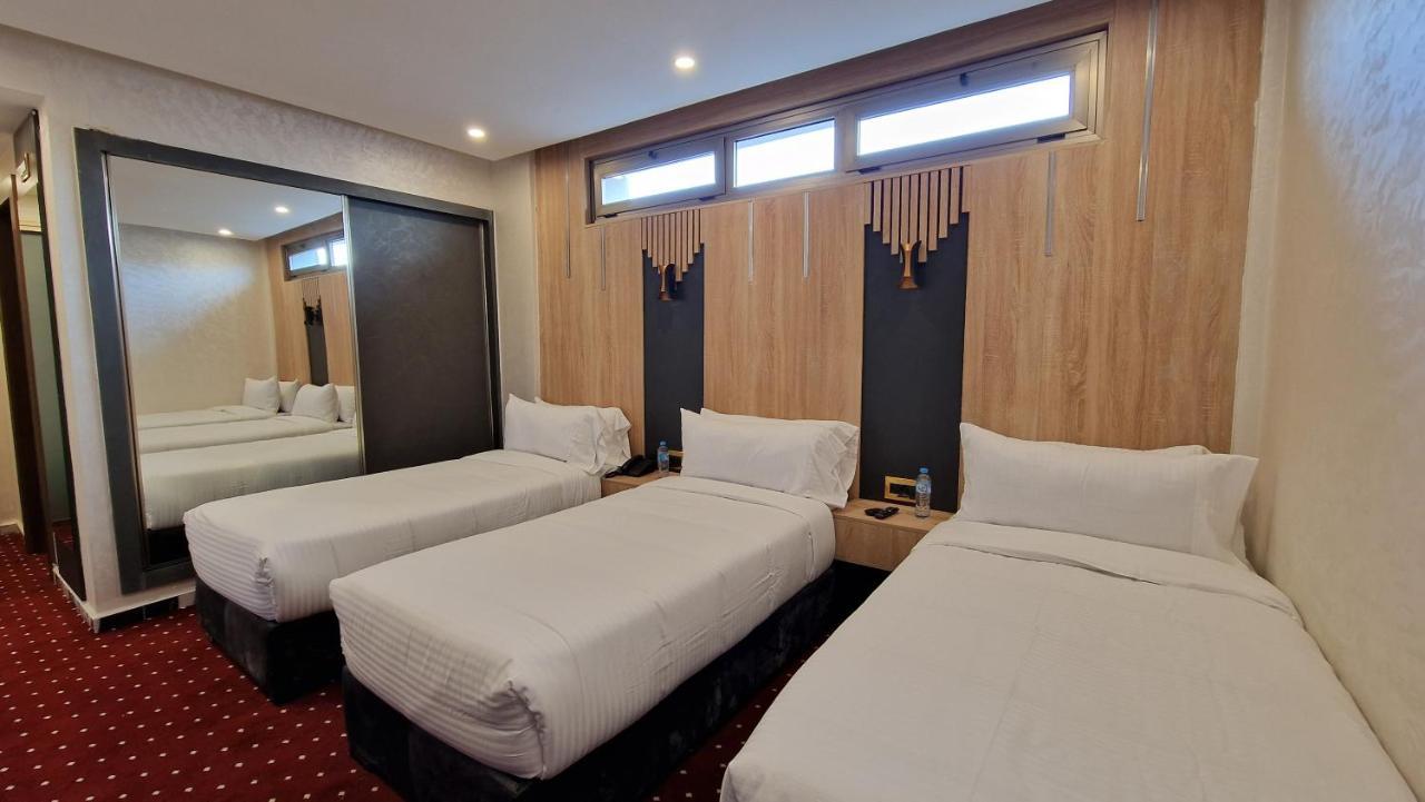 Melissa Hotel Oran Bagian luar foto
