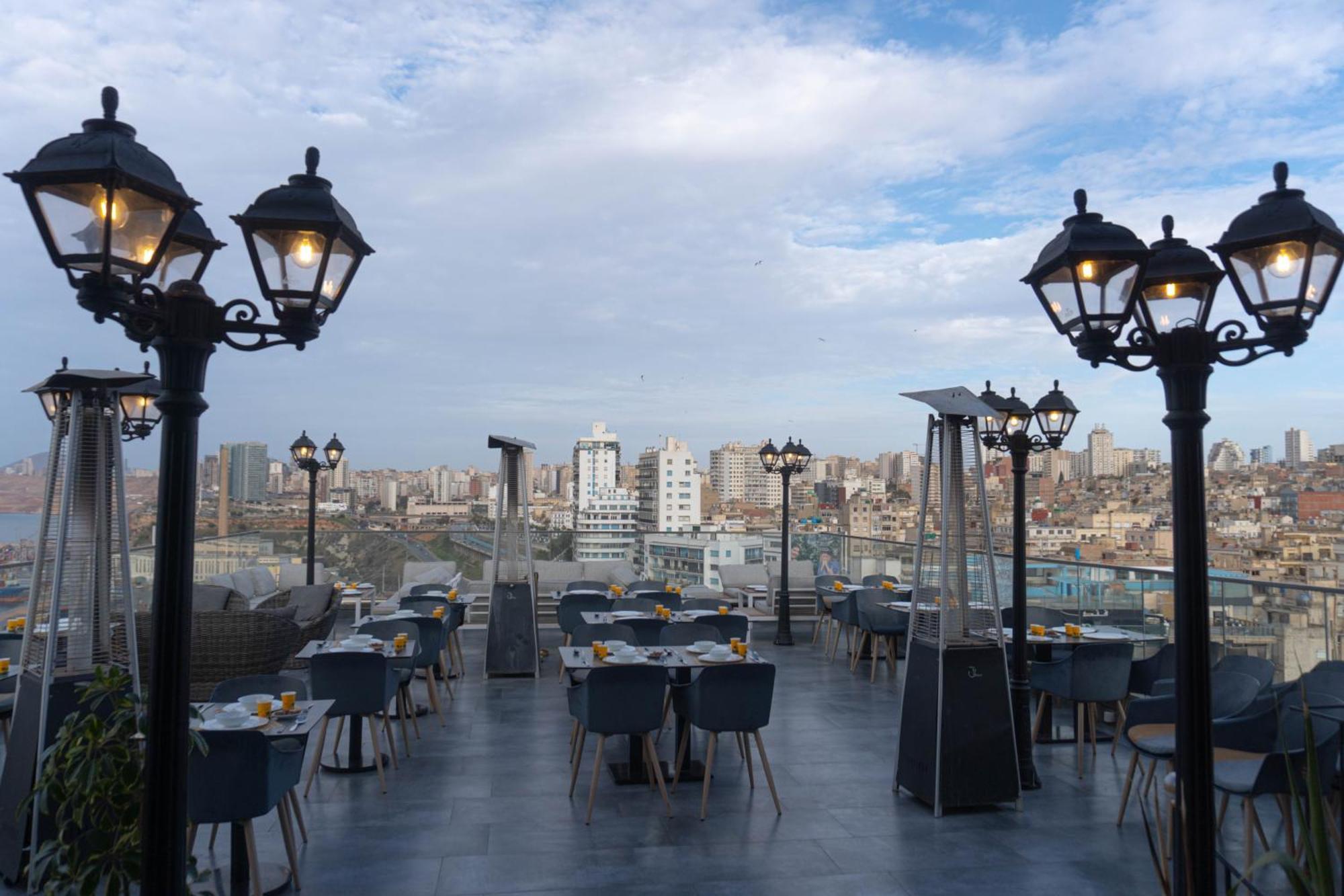 Melissa Hotel Oran Bagian luar foto