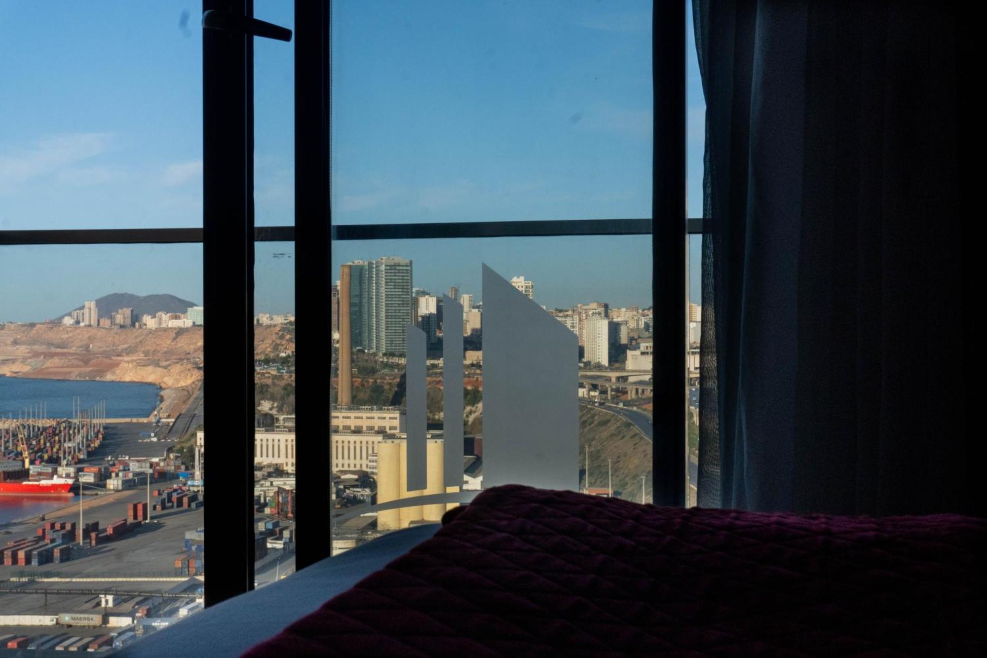 Melissa Hotel Oran Bagian luar foto